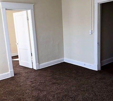 5th image of 4344 1/2 Belleview Ave
