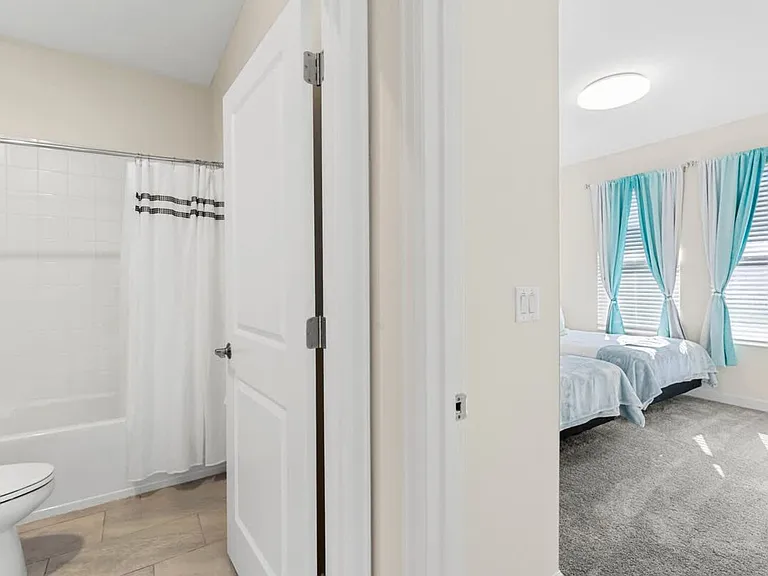 Bookmark Dr — Photo 24