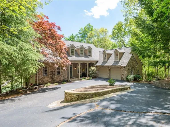 208 Muirfield Way, Jasper, GA 30143