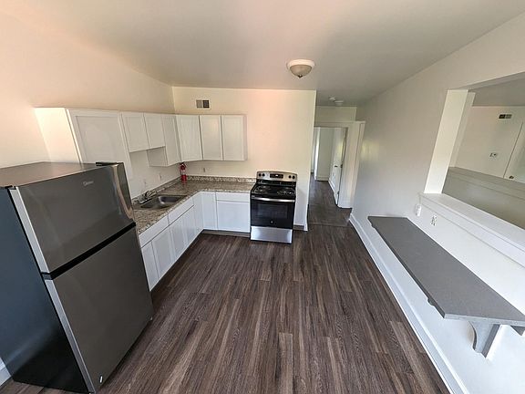 2nd image of 445 W McMicken Ave #4