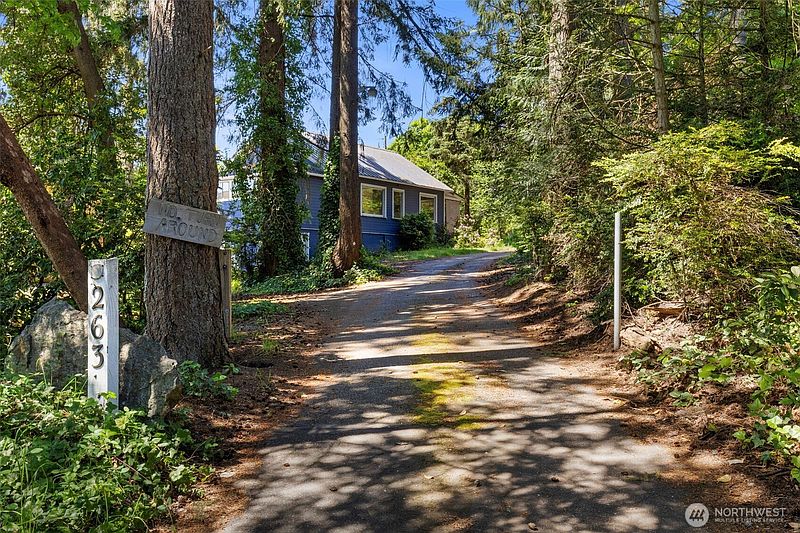 5th image of 26304 Bannister Street NE