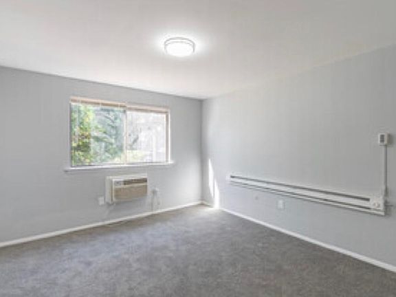 5th image of 1023 Bullock Ave #1019A