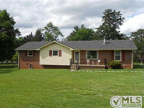 1st image of 216 Akin St