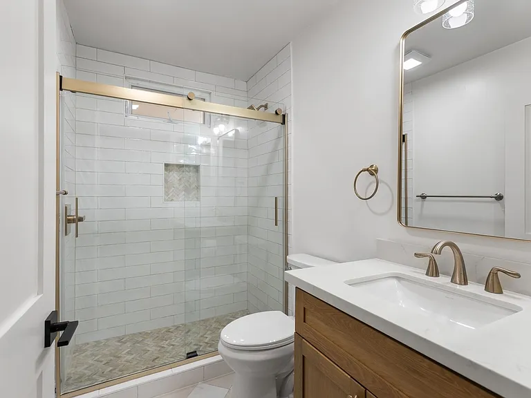2044 S Forest Ave — Photo 15