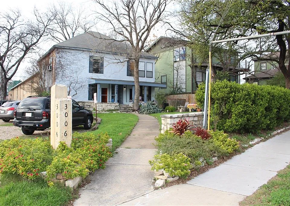 3006 Duval St #1
