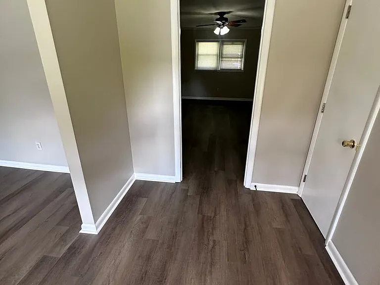 706 Fremont Pl — Photo 2
