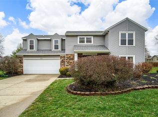 2551 Woodbluff Ln, Dayton, OH 45458