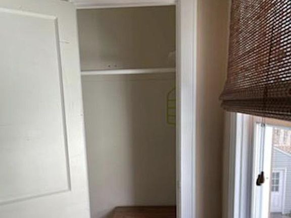 2nd image of 191 Franklin St Floor 2