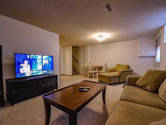 Livingroom / Dinette