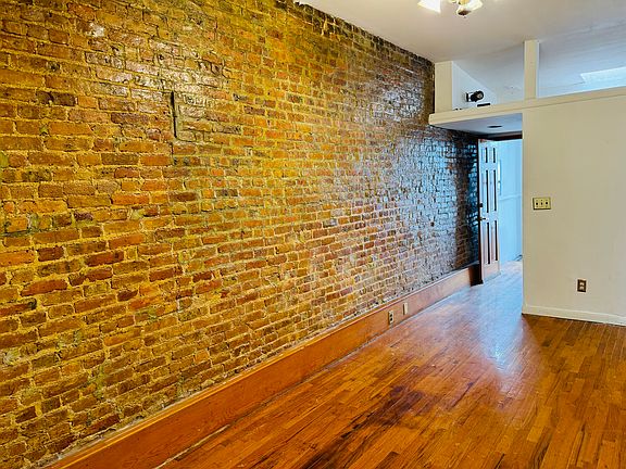 2nd image of 336 12th St #3