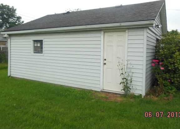 4th image of 963 E Idlewild Dr