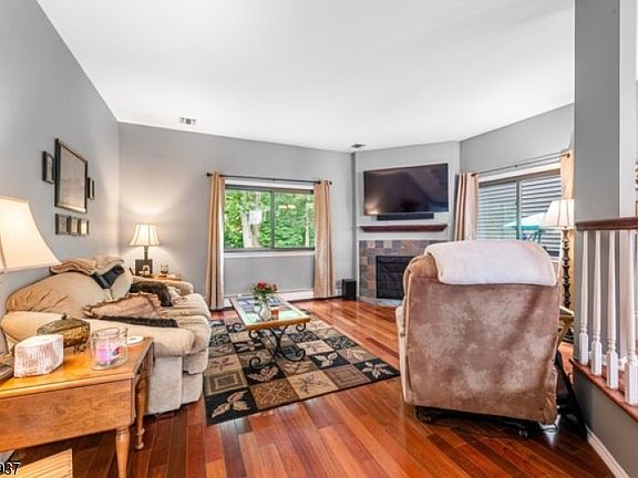 3rd image of 93 Frogtown Rd #93