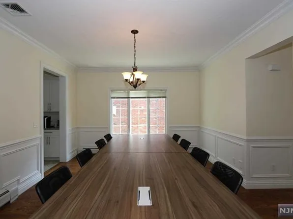 1513 13th Street image 6 of 26