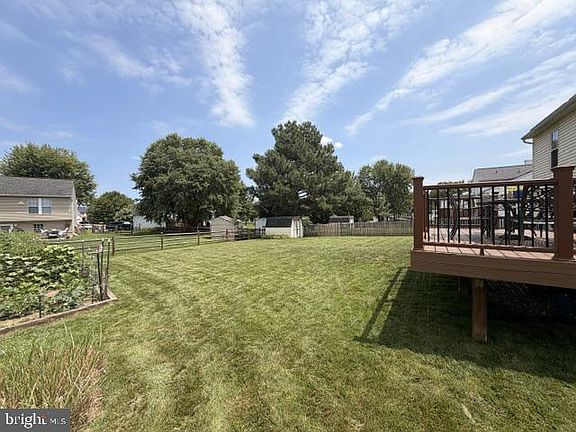 3rd image of 3202 Pouska Rd