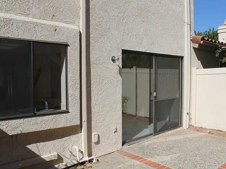 6822 Briarwood Dr — Photo 13