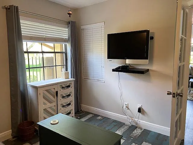 364 Prestwick Cir #4 — Photo 20
