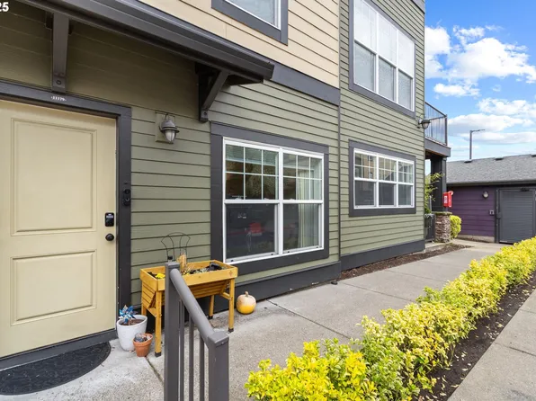11179 SE Causey Cir #18B, Happy Valley, OR 97086