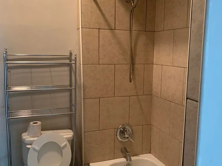 504 Adams Ave #&-506 — Photo 9