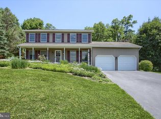 181 Simmons Rd, Mechanicsburg, PA 17055