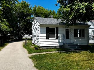 1233 Allen St, Burton, MI 48529