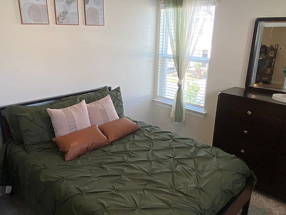 Second bedroom
