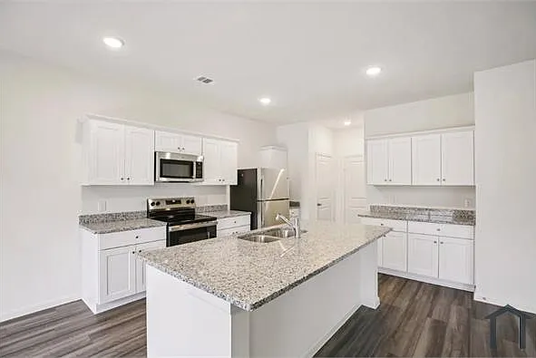 5508 Hastings Ln — Photo 4
