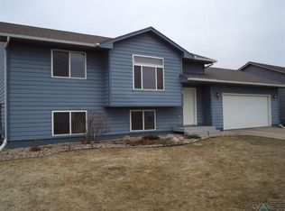 5609 S Anthony Ave, Sioux Falls, SD 57106