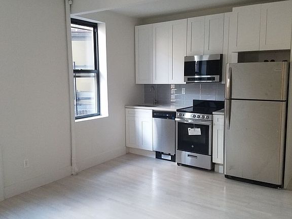 2nd image of 55 Linden Blvd APT 6t