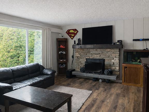 4th image of 385 Perth Rd