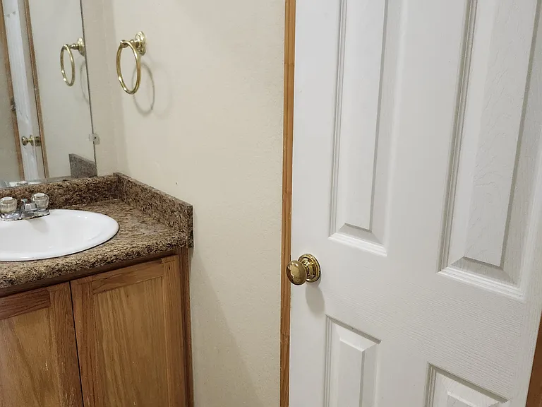 114 S Duncan St #6 — Photo 6