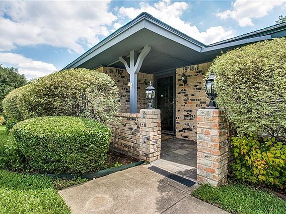 3rd image of 4017 El Cid Pl