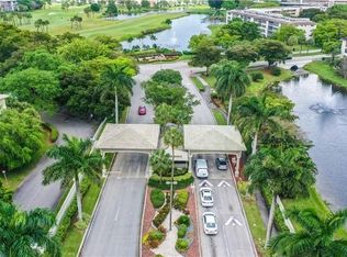 2404 Antigua Cir APT M2, Pompano Beach, FL 33066