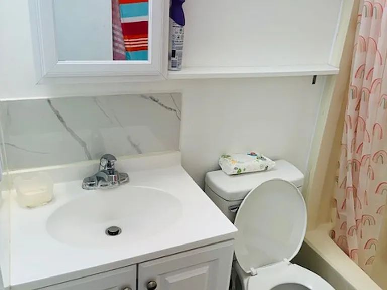 1396 Hunters Rd #G — Photo 6