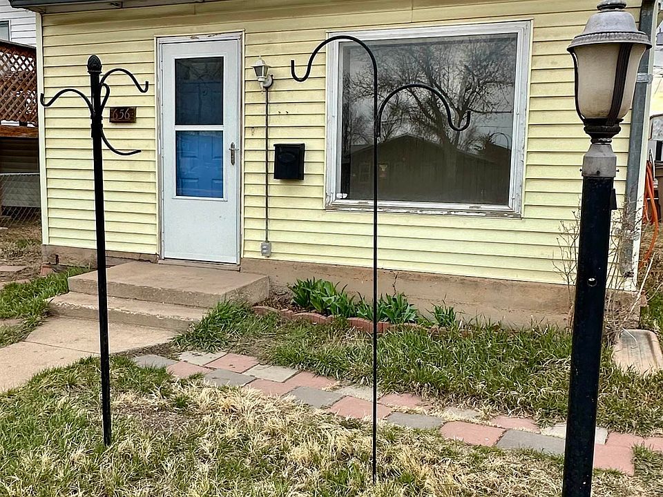 1st image of 656 N Cedar St