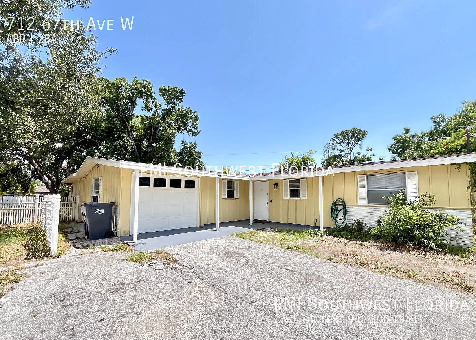 4BR + Bonus Room and Fenced Yard! | Oversized Outdoor Screened Lanai! — Photo 1
