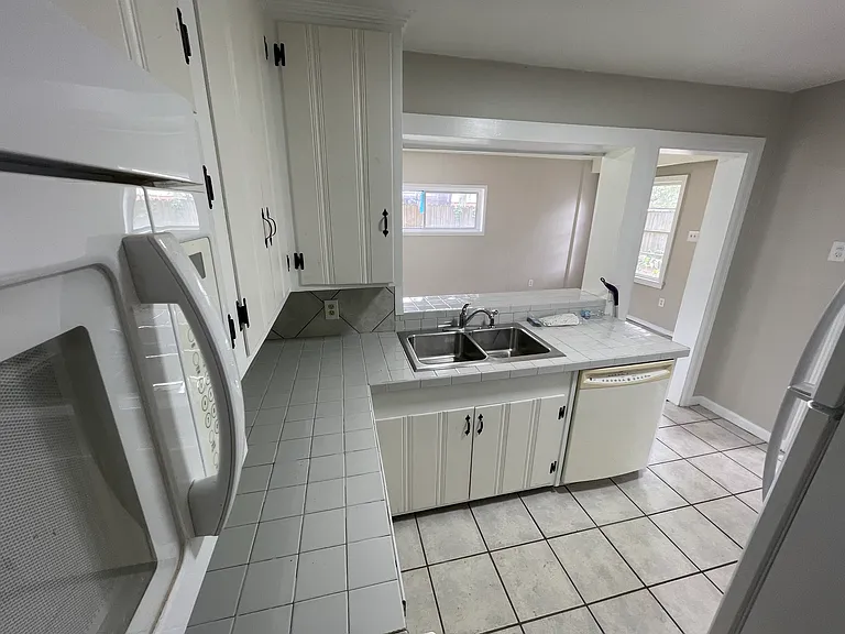 805 Platt Ave — Photo 28
