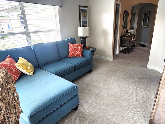 4th image of 800 Carrick Bend Cir APT 203