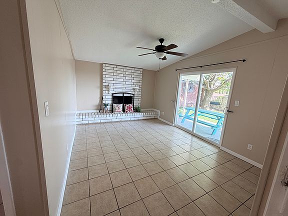 3rd image of 204 Three Rivers Dr