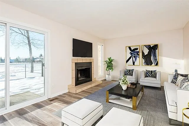 3 Bed 1.5 Bath Townhouse South Edmonton For Rent — Photo 2