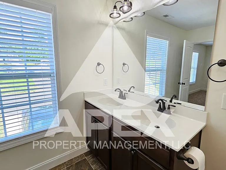 8029 Poplar Grove Ln — Photo 13