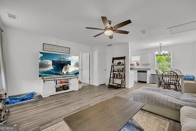 140 Rustwood Dr — Photo 5