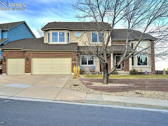 3rd image of 5165 Briscoglen Dr