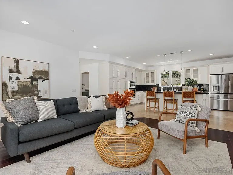 182 Andrew Ave — Photo 9