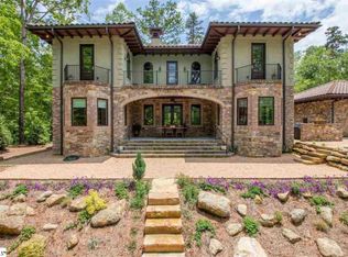 302 Lake Hills Ln, Travelers Rest, SC 29690