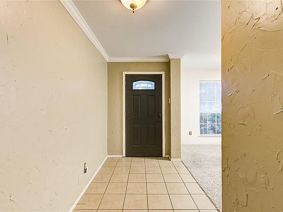 5th image of 10433 Hideaway Trl