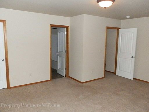 4th image of 876 N River Rock Dr