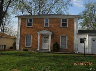 10 Maple Dr, Saint Peters, MO 63376