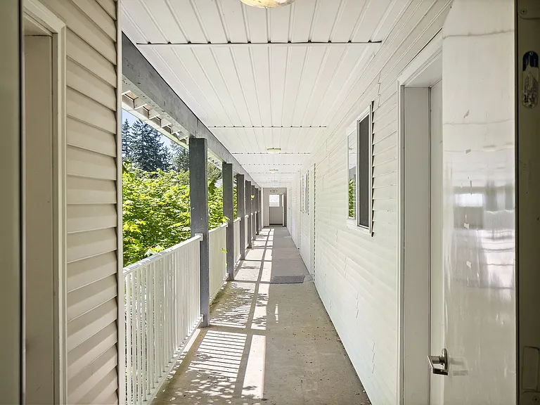 Mill Pond Apartments — Photo 9