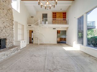 18 Bounty Rd E, Benbrook, TX 76132