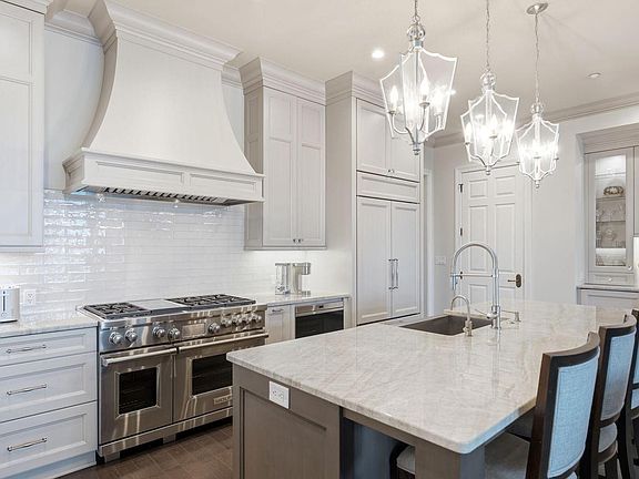 3rd image of 200 W Wisconsin AVENUE #202